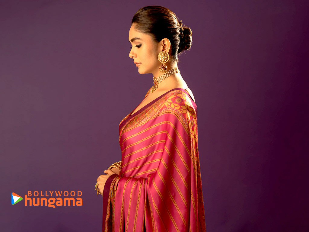 Mrunal Thakur Mrunal Thakur