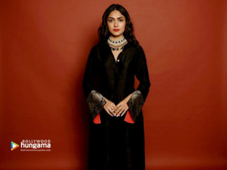 Celebrity wallpaper of Mrunal Thakur