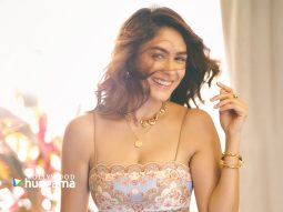 Celeb Wallpapers Of Mrunal Thakur