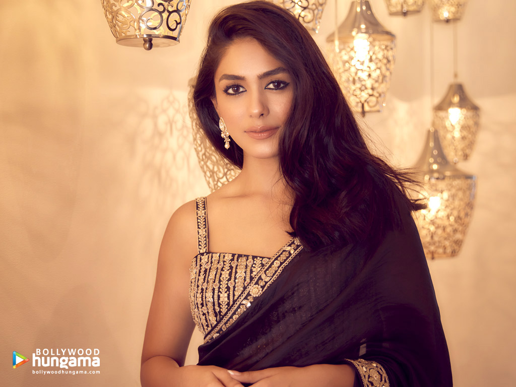 Mrunal Thakur Mrunal Thakur