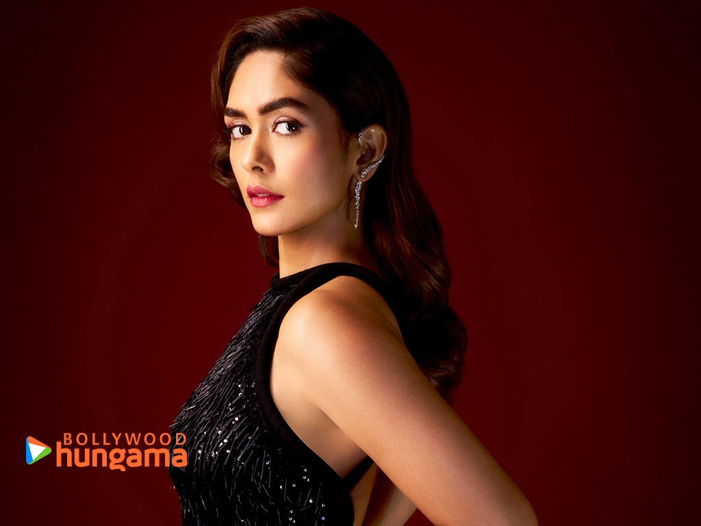 Mrunal Thakur Mrunal Thakur