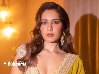 Celebrity wallpaper of Raashii Khanna