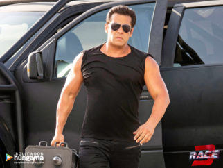 Wallpapers Of The Movie Race 3