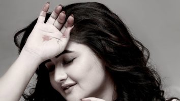 Celebrity wallpaper of Rashami Desai