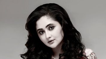 Celebrity wallpaper of Rashami Desai