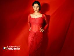 Celebrity wallpaper of Saiyami Kher