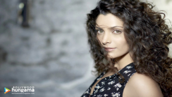 Celeb Wallpapers Of Saiyami Kher