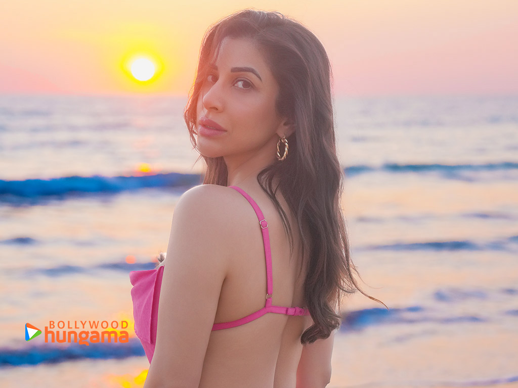 Sophie Choudry