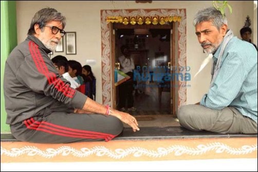 check out big b saif ali khan and deepika padukone on sets of aarakshan 6