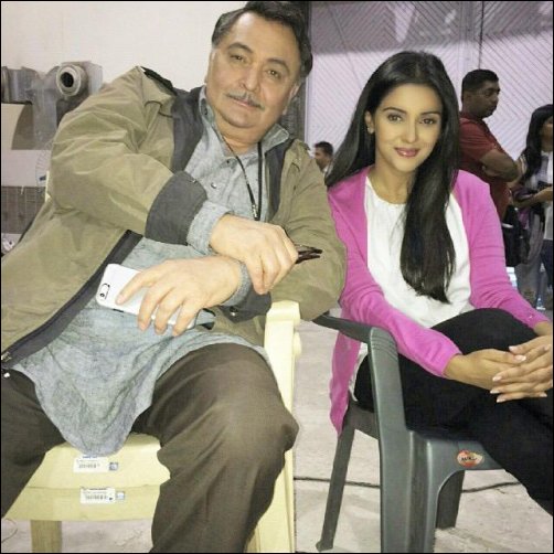 check out asin abhishek bachchan rishi kapoor on the sets of all is well 4