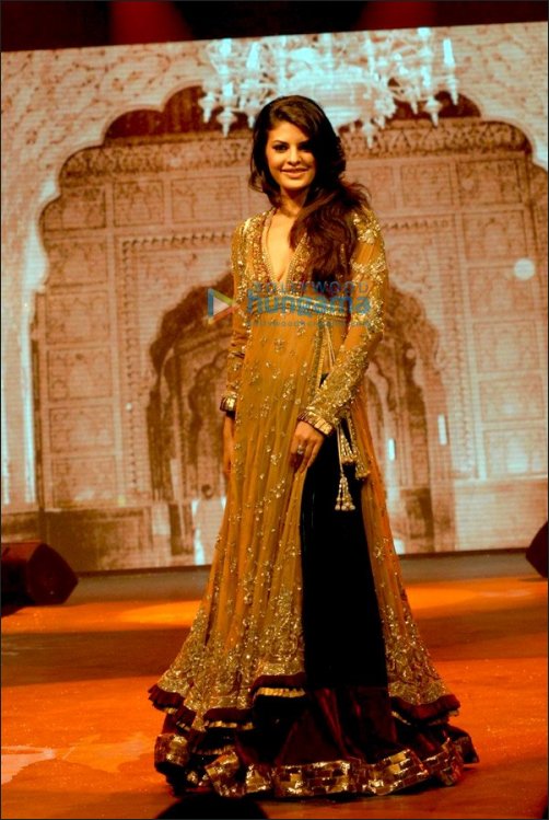 bollywood bling celebrate like big b aishwarya 5