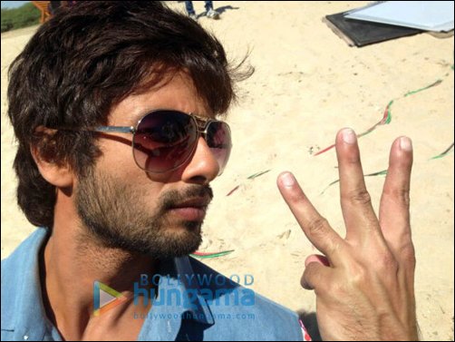 check out shahid clicks sonakshis pictures 4