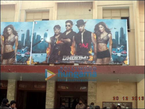check out dhoom 3 creates mass hysteria in pakistan 2