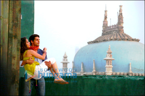 check out sidharth shraddha in galliyan from ek villain 4
