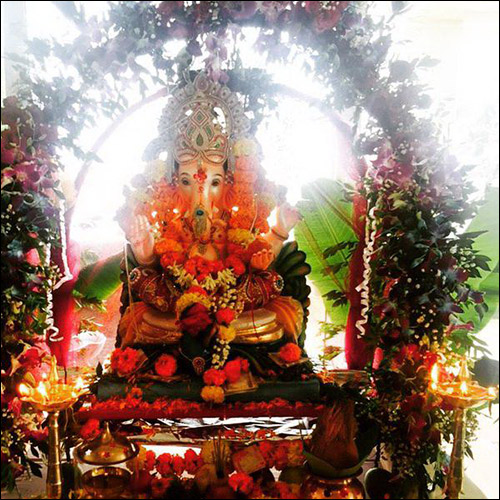 check out bollywood celebrities share pictures of ganpati celebrations 8