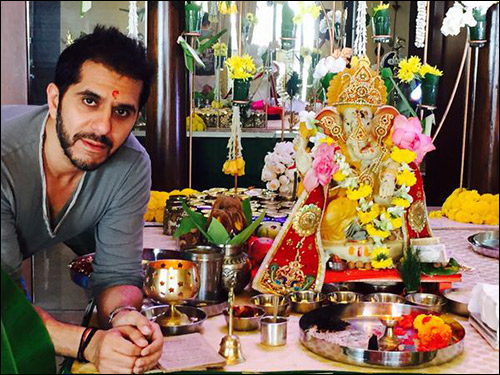 check out bollywood celebrities share pictures of ganpati celebrations 15