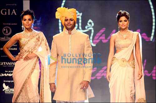 check out b town showstoppers at iijw day 1 6
