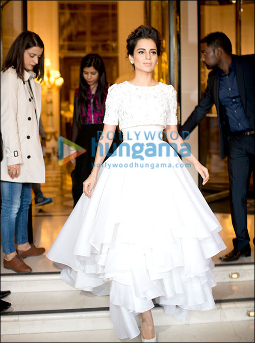 check out kangna ranaut attends the premiere of queen in paris 2