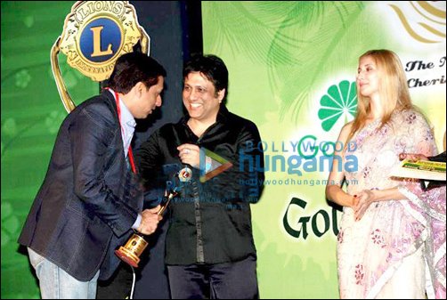 big b dharmendra other bollywood biggies attend 16th lions gold awards 4