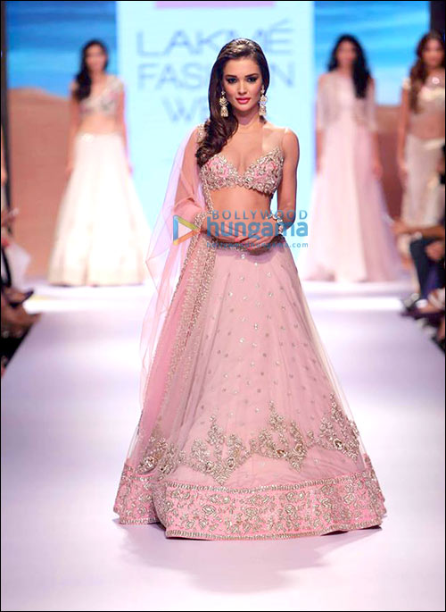 check out b town showstoppers at lfw wf 2015 day 5 7