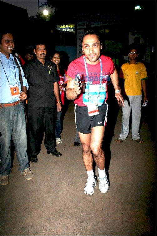 akshay john vidya genelia gul other celebs join in the mumbai marathon 6