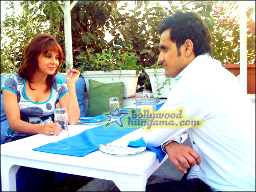 on a date with minissha lamba 3