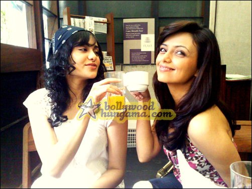 on a date with adah sharma and roshni chopra the actresses of phhir 5