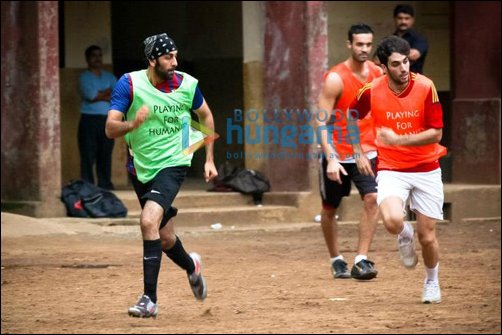 ranbir trains for celebrity football match 4