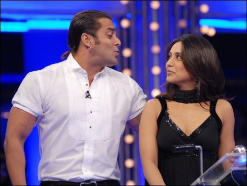 rani and lara in the grand finale of salman khans 10 ka dum 3