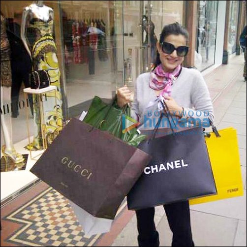 EXCLUSIVE: Ameesha Patel reveals the most expensive bag of her collection  and it is worth Rs. 60 to 70 lacs 60 : Bollywood News - Bollywood Hungama