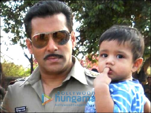 salman and arbaaz on sets of dabangg 2 4
