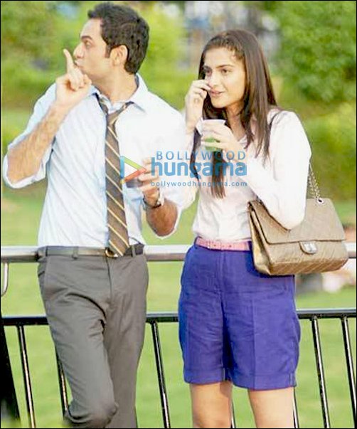 sneak peek abhay and sonam in aisha 5