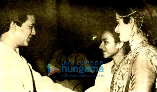 check out sridevi during her younger days with mother and sister 5