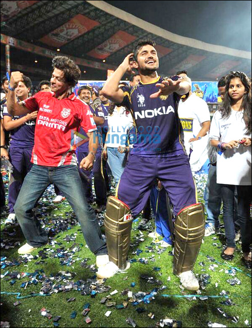 check out srks victorious moment after the kkr win 4