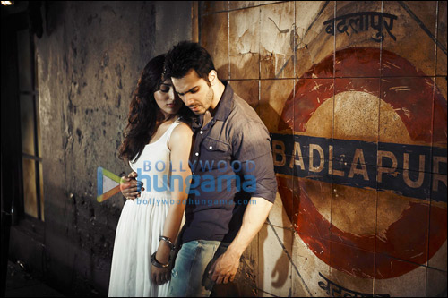check out varun dhawan yaami gautam in the song jee karda 4