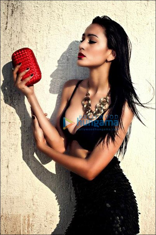 warning suzana rodrigues dangerous curves ahead 6