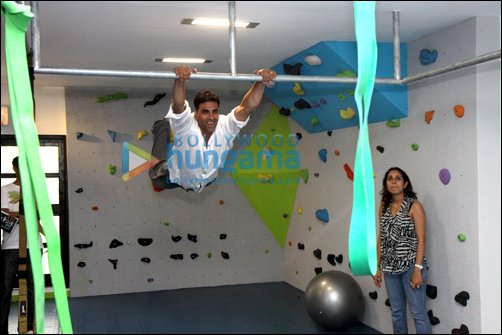 Akshay tries his hand at functional training