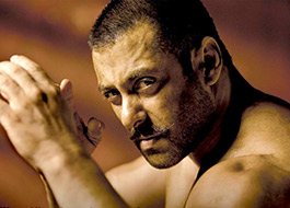 Who is trying to derail Salman Khan’s Sultan?