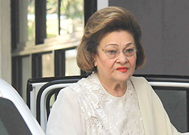 Krishna Raj Kapoor hospitalized, son Rishi rushes out of Karan Johar’s event, Rishi clarifies