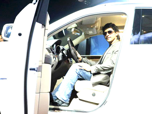 farhan chetan bhagat irfan pathan and masaba gupta at the auto expo 2012 7