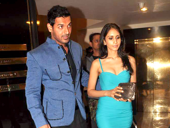 john at standard chartered mumbai marathon 2012 pre bash 3