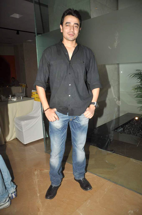 celebs grace the comedy circus 300 episodes bash 4
