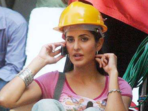 on the sets of mere brother ki dulhan