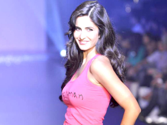 salmans being human show at hdil india couture week 2010 18
