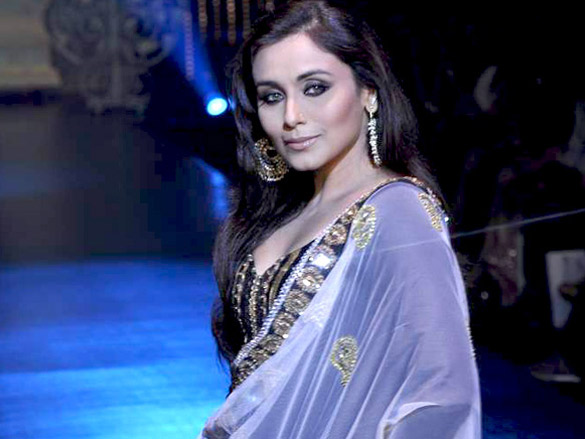 salmans being human show at hdil india couture week 2010 30