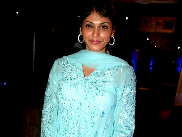 eesha koppikhar and sanjay suri at fratelli wine launch 3