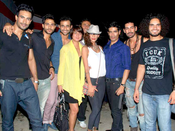 sushmita dia shilpa bipasha walk on the ramp for vero moda show 18