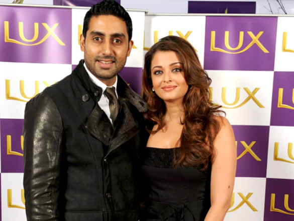 abhi ash meet lux winners in london 3