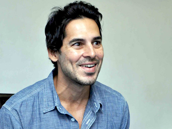 dino morea and neha dhupia visited navratri festival in baroda 4
