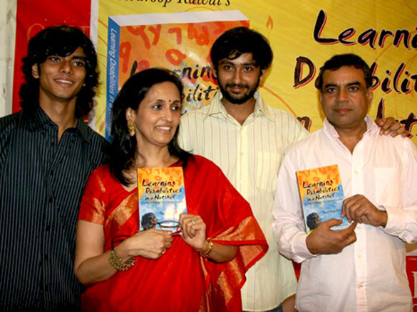 paresh rawal and satish shah launch swaroop rawals new book 2
